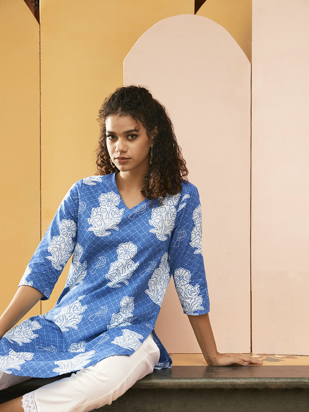 

Anouk Women Blue & White Printed Pure Cotton Straight Kurta