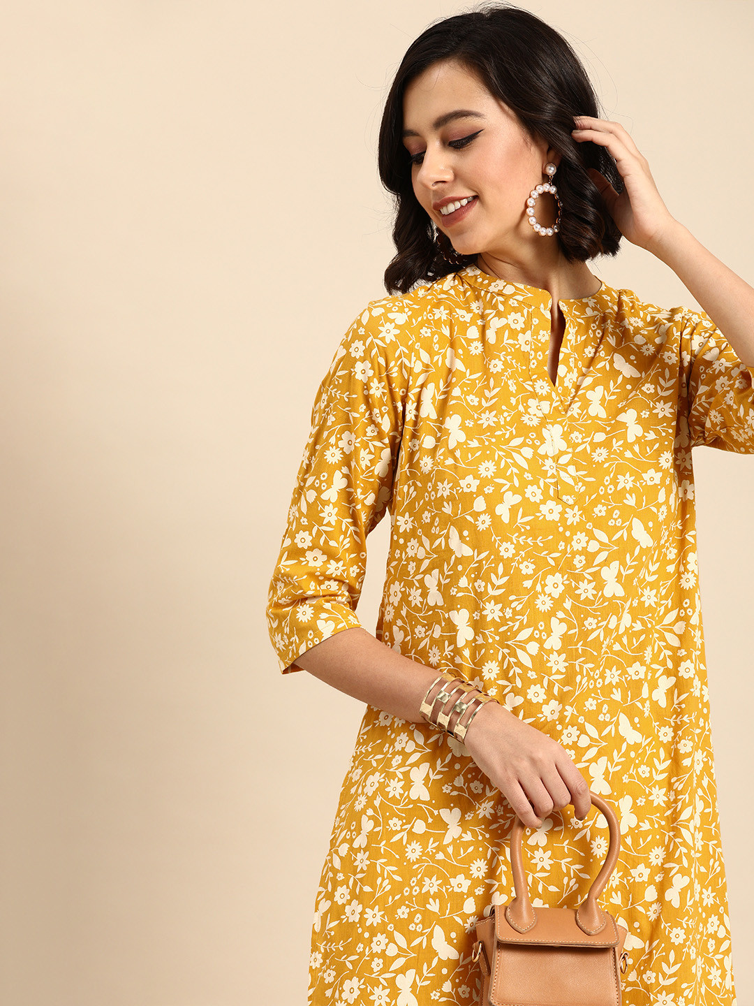 

Anouk Women Yellow & White Floral Printed Pure Cotton Regular Kurta