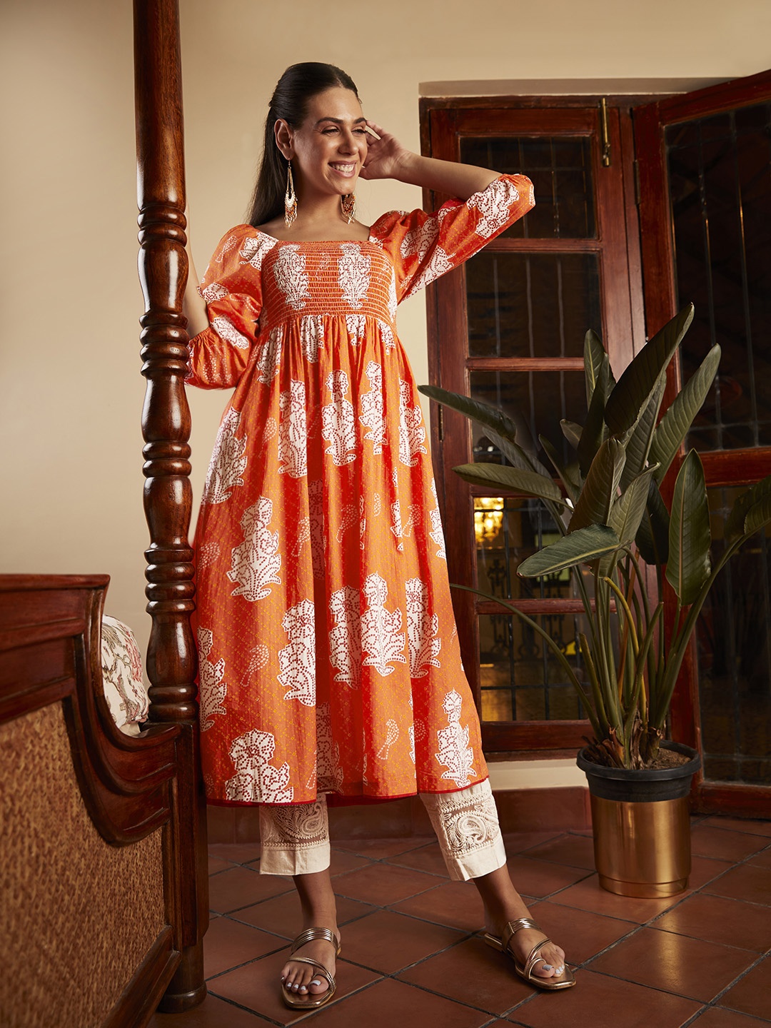 

Anouk Women Orange & White Bandhani Smocked Square Neck Pure Cotton Printed Kurta