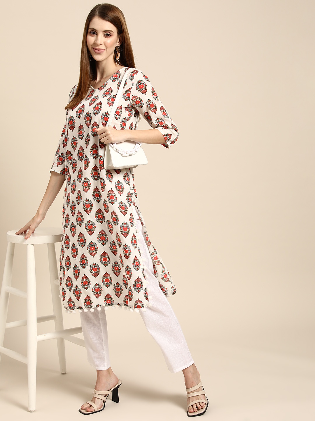 

Anouk Women White & Orange Floral Printed Gotta Patti Kurta
