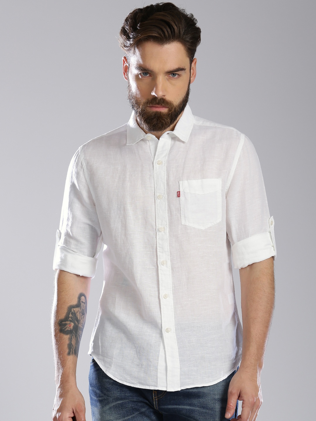 

Levis Men White Slim Fit Solid Casual Shirt