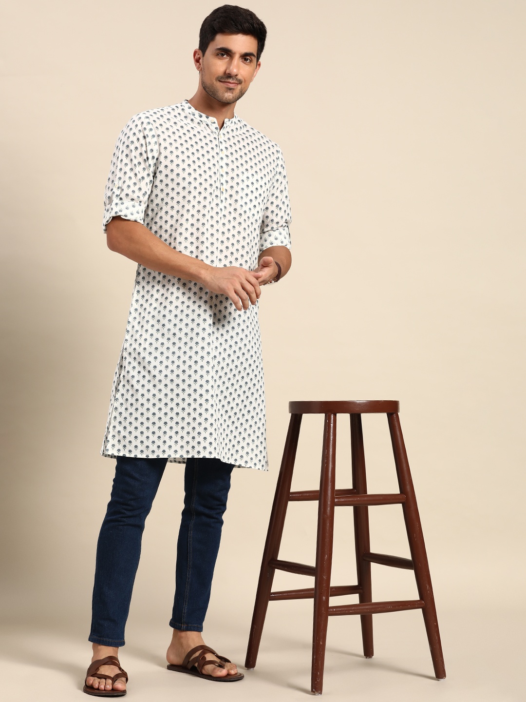 

Anouk Men White & Navy Blue Floral Printed Kurta