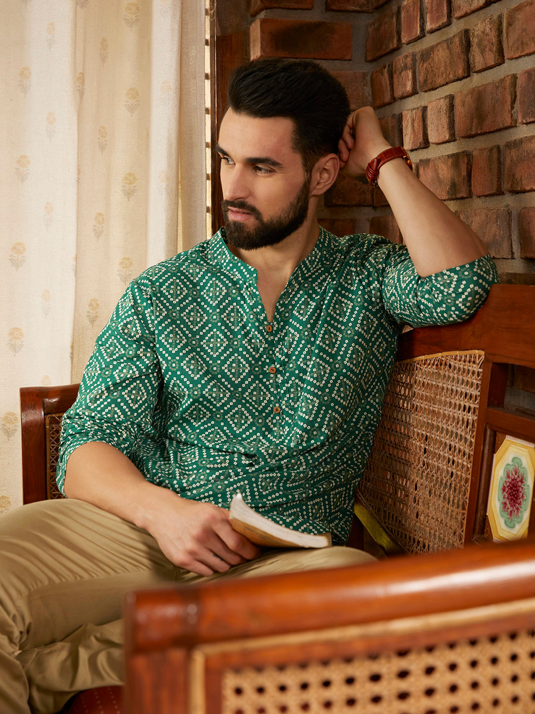 

Anouk Men Green & White Bandhani Printed Pure Cotton Kurta