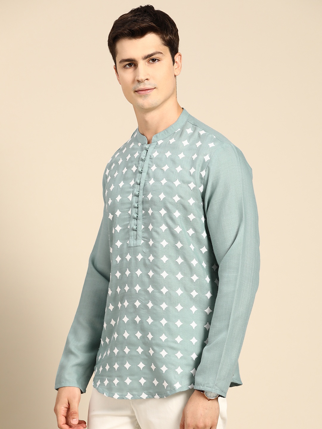 

Anouk Men Blue & White Embroidered Kurta