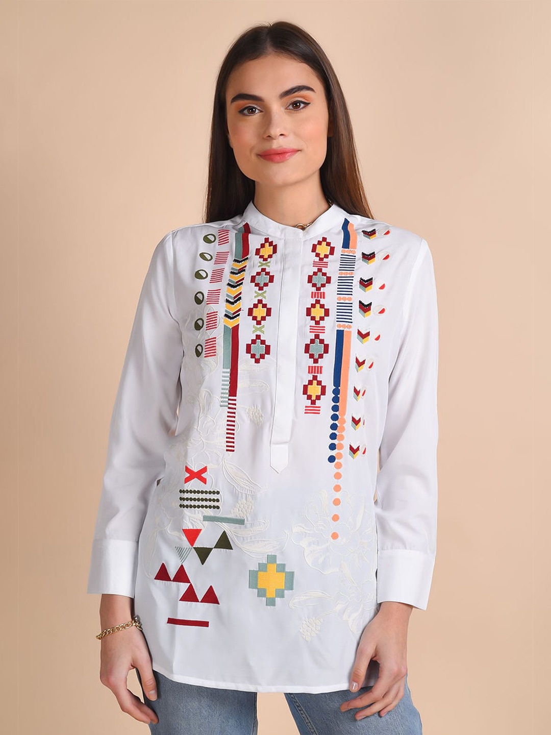 

BARARA ETHNIC Women White Standard Floral Printed Casual Shirt