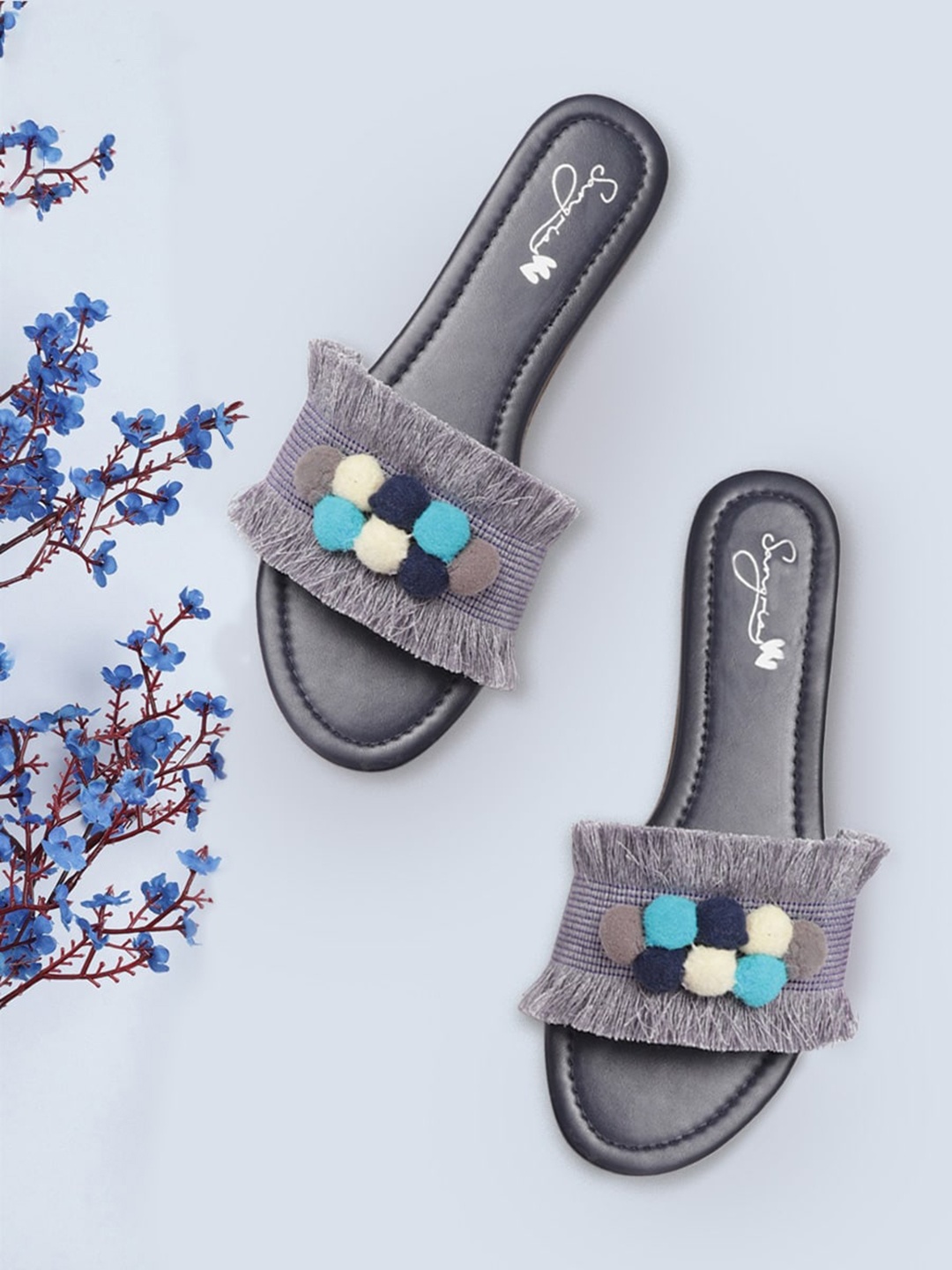 

Sangria Women Blue & Cream-Coloured Pom-Pom Detail Fringed Open Toe Flats