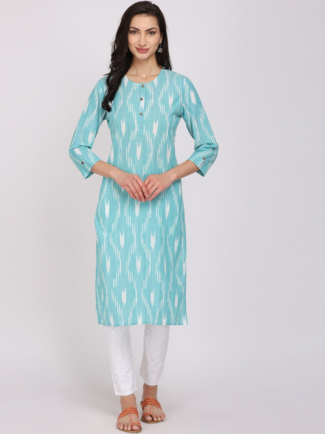 

PARAMOUNT CHIKAN Embroidered Chikankari Ikat Print Cotton Straight Kurta, Green