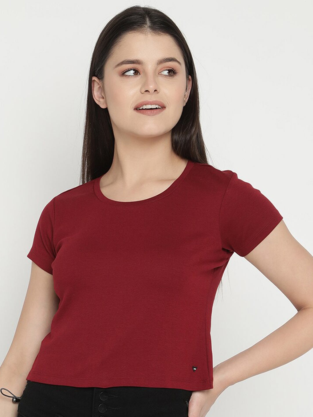 

V2 Value & Variety Maroon Regular Crop Top