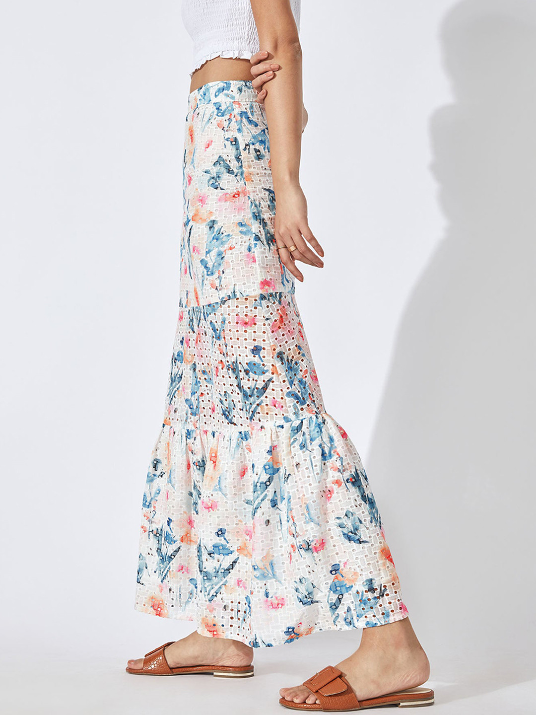 

The Label Life Women White Floral Print Flared Schiffli Skirt