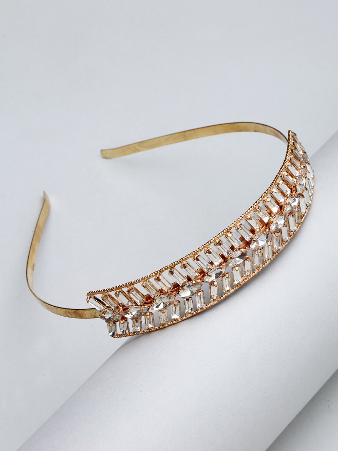 

Bijoux by Priya Chandna Women Rose Gold & White Embellished Hairband