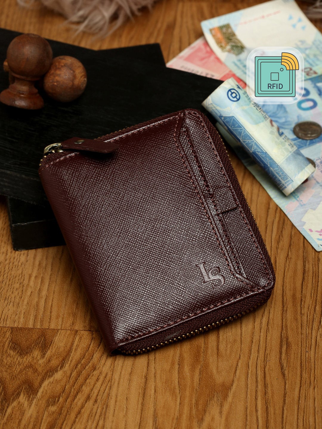 

Louis Stitch Maroon Saffiano Leather Two Fold Men's Zipper Wallet Purse, Brown