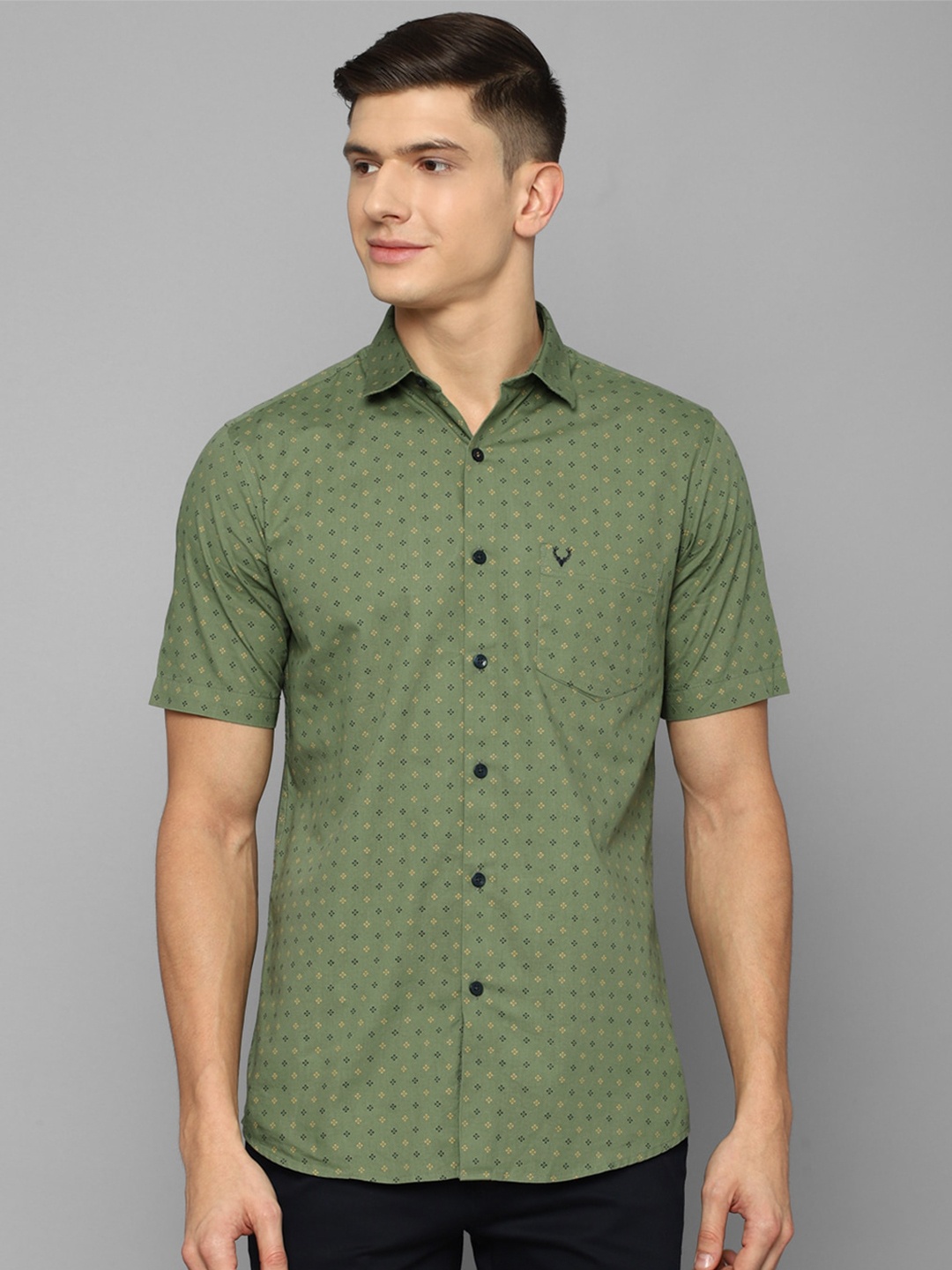 

Allen Solly Men Olive Green Slim Fit Printed Casual Shirt