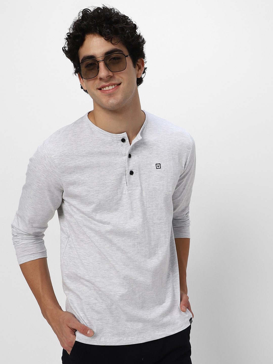 

Urbano Fashion Men White Henley Neck Applique Slim Fit T-shirt