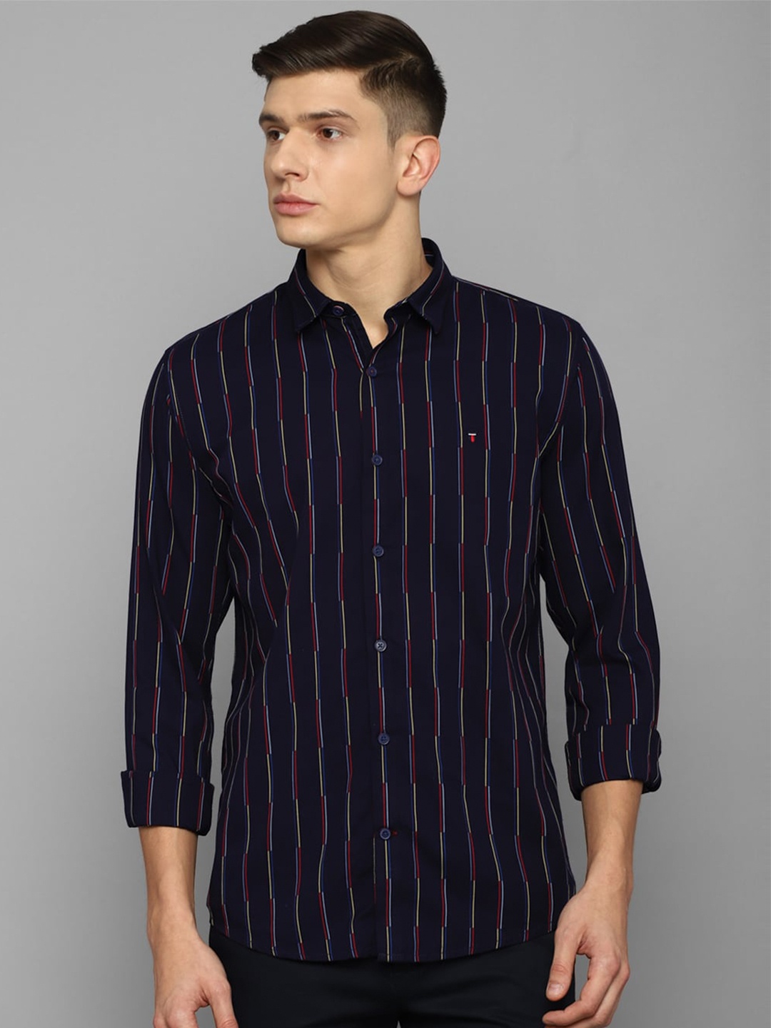 

Louis Philippe Sport Men Navy Blue Slim Fit Striped Casual Shirt