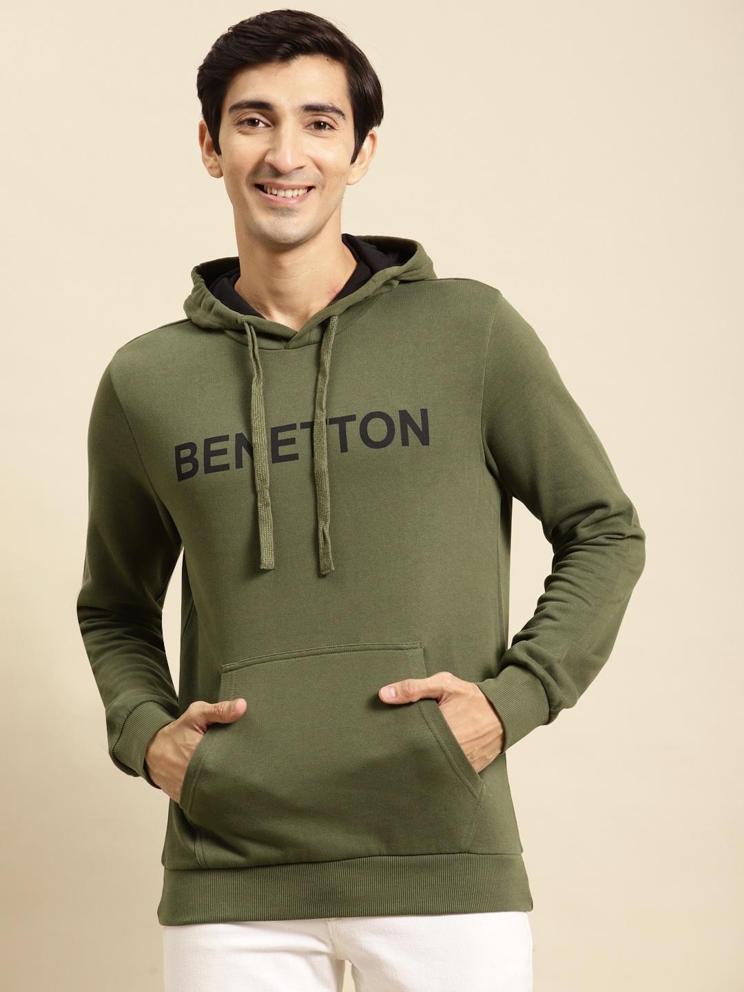 

United Colors of Benetton Men Olive Green Logo Printed Hooded Pure Cotton Sweatshirt