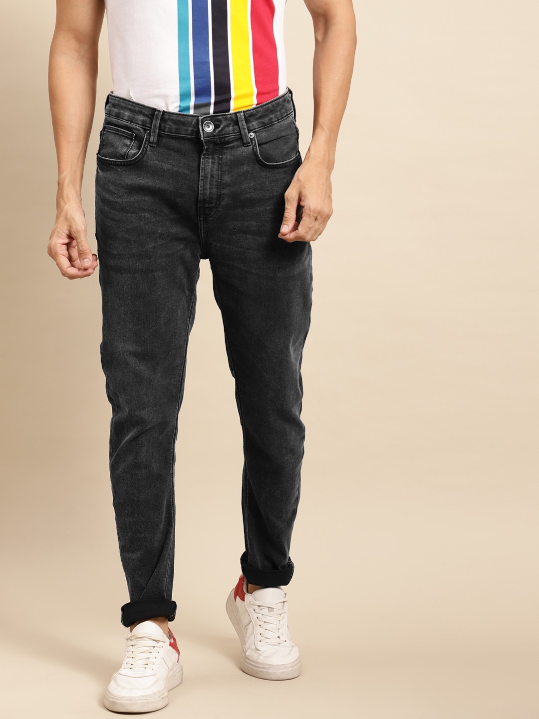 

United Colors of Benetton Men Charcoal Grey Stretchable Carrot Fit Jeans