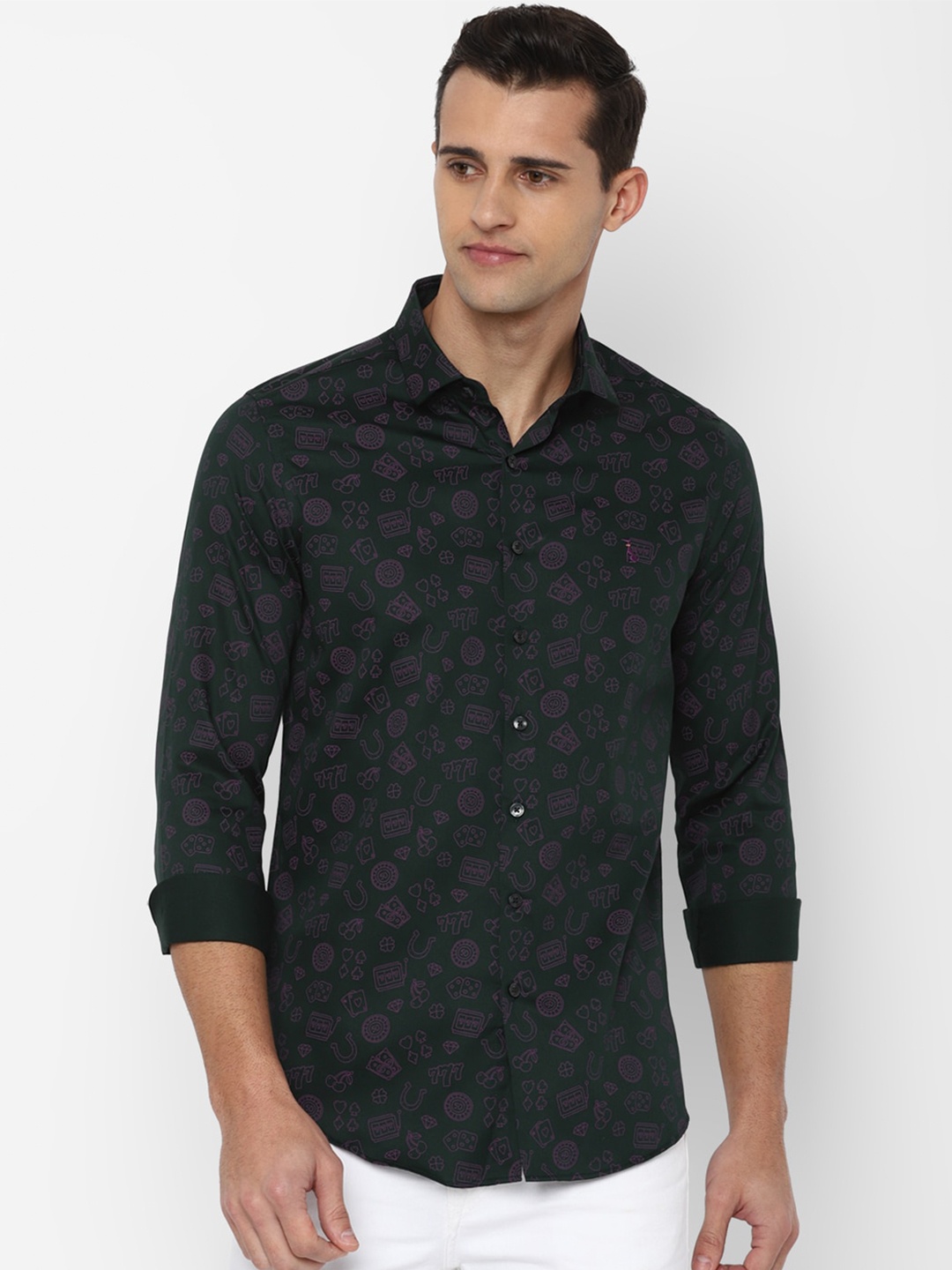 

SIMON CARTER LONDON Men Green Slim Fit Floral Printed Casual Shirt