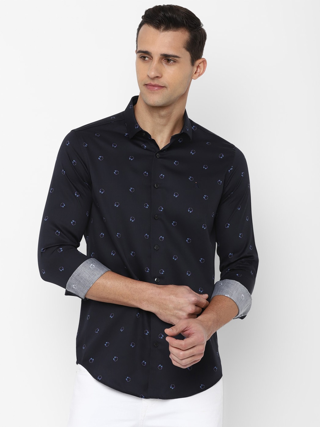 

SIMON CARTER LONDON Men Navy Blue Slim Fit Printed Casual Shirt