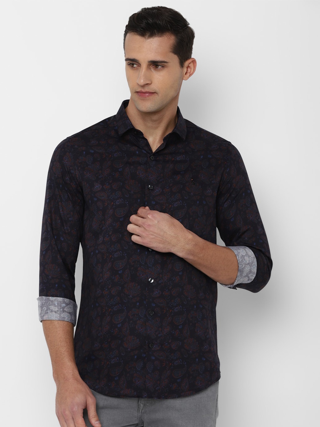 

SIMON CARTER LONDON Men Navy Blue Slim Fit Floral Printed Casual Shirt