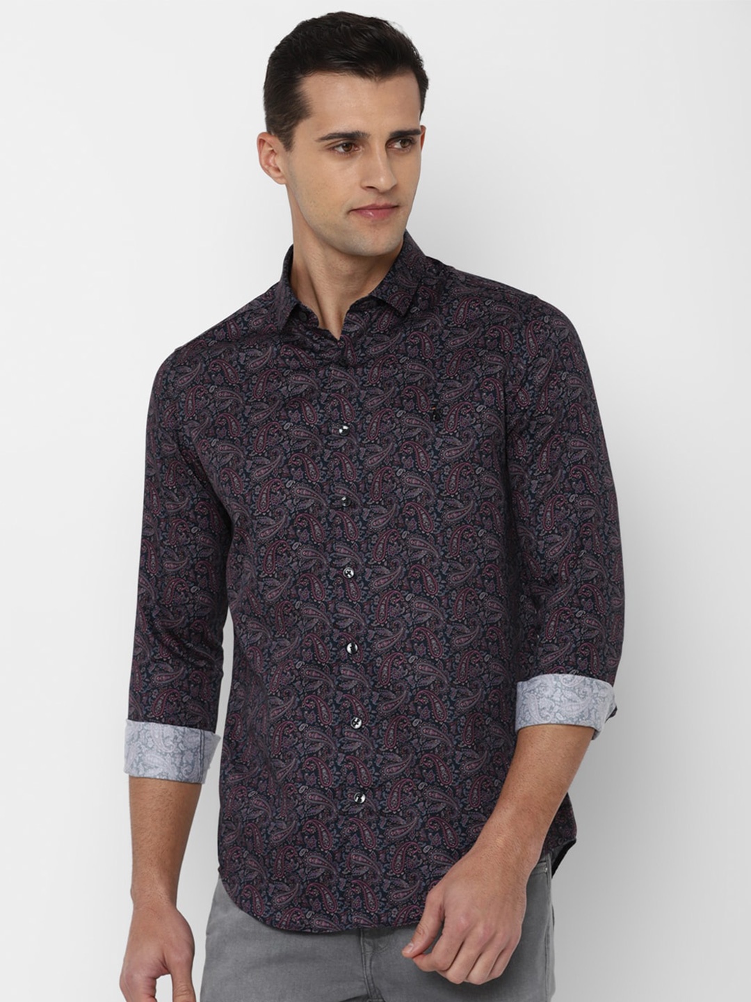 

SIMON CARTER LONDON Men Navy Blue Slim Fit Floral Printed Casual Shirt