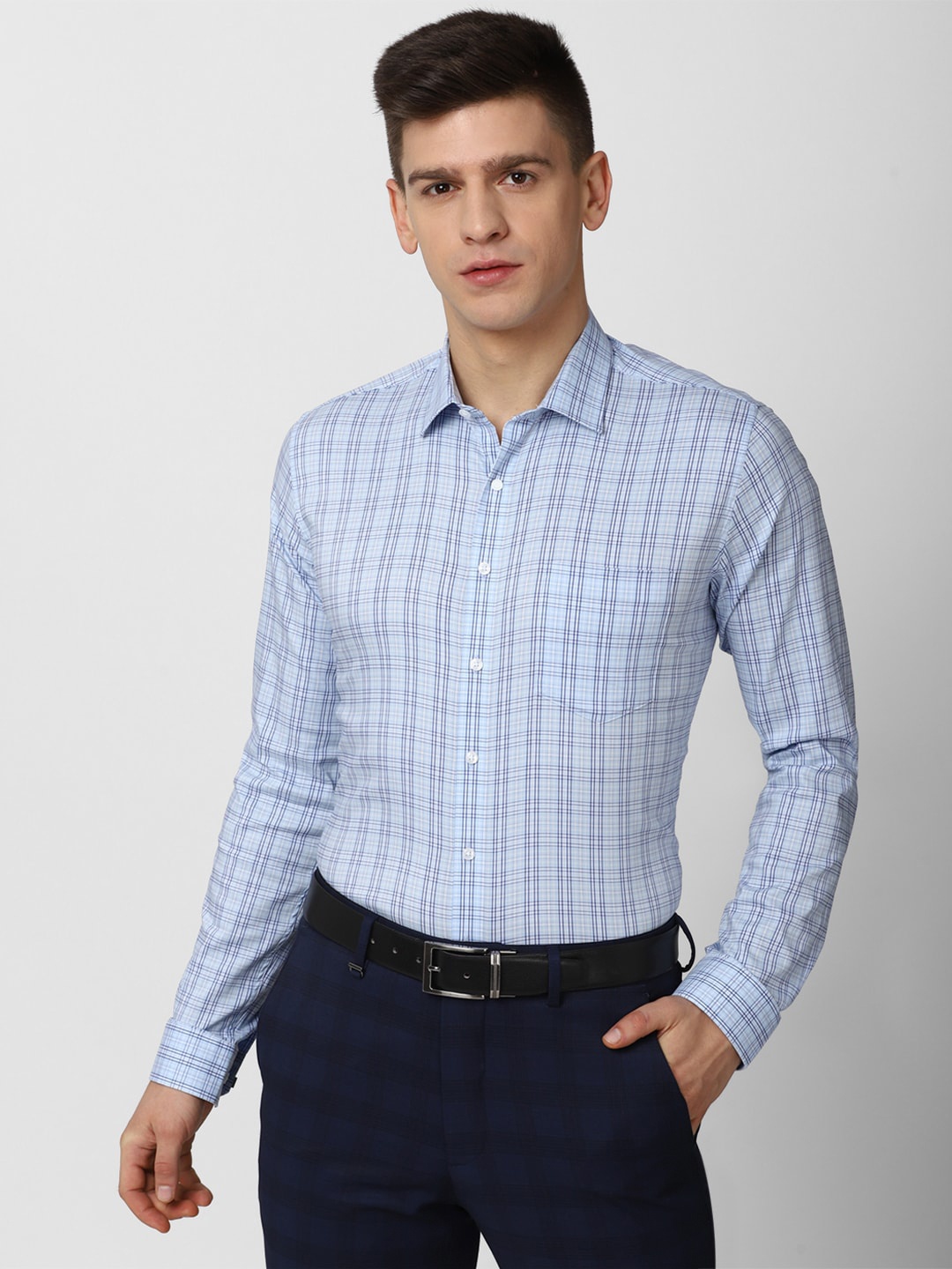 

Van Heusen Men Blue Slim Fit Checked Formal Shirt