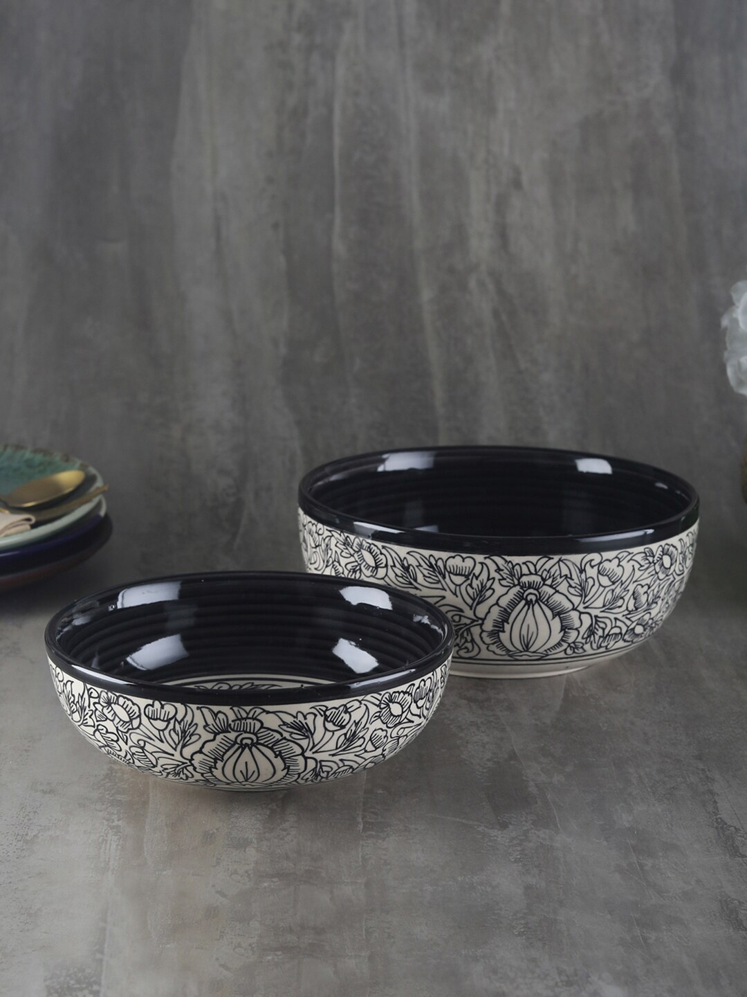 

VarEesha Set Of 2 Off-White & Black Printed Ceramic Serving Bowls