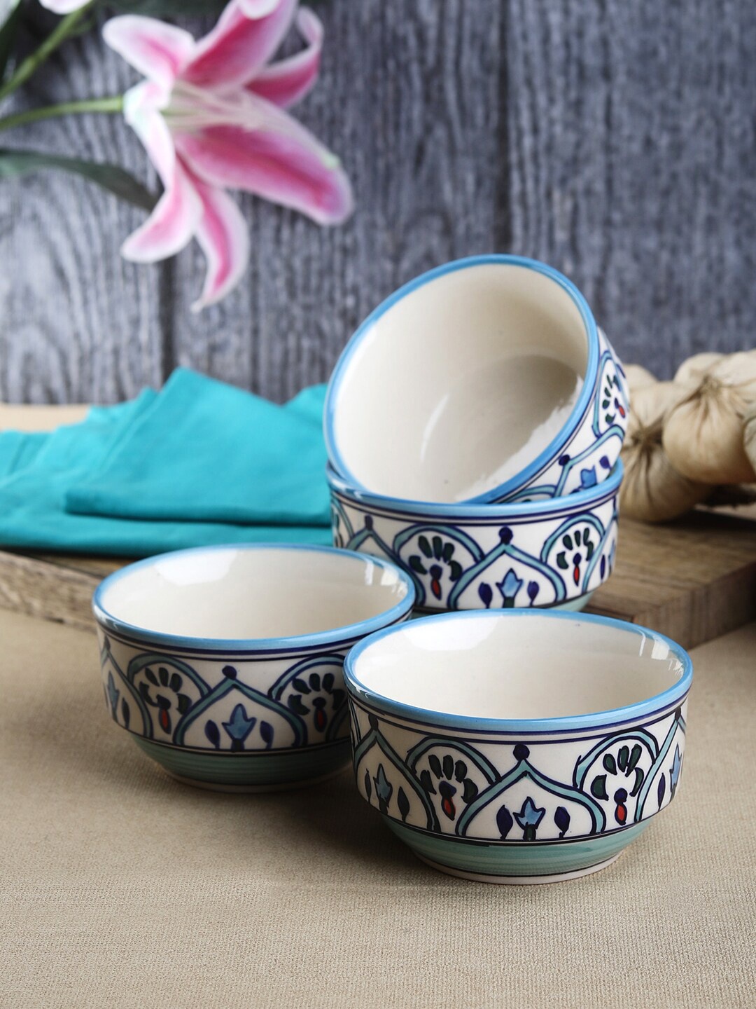 

VarEesha Set of 4 Blue & White Printed Ceramic Bowls
