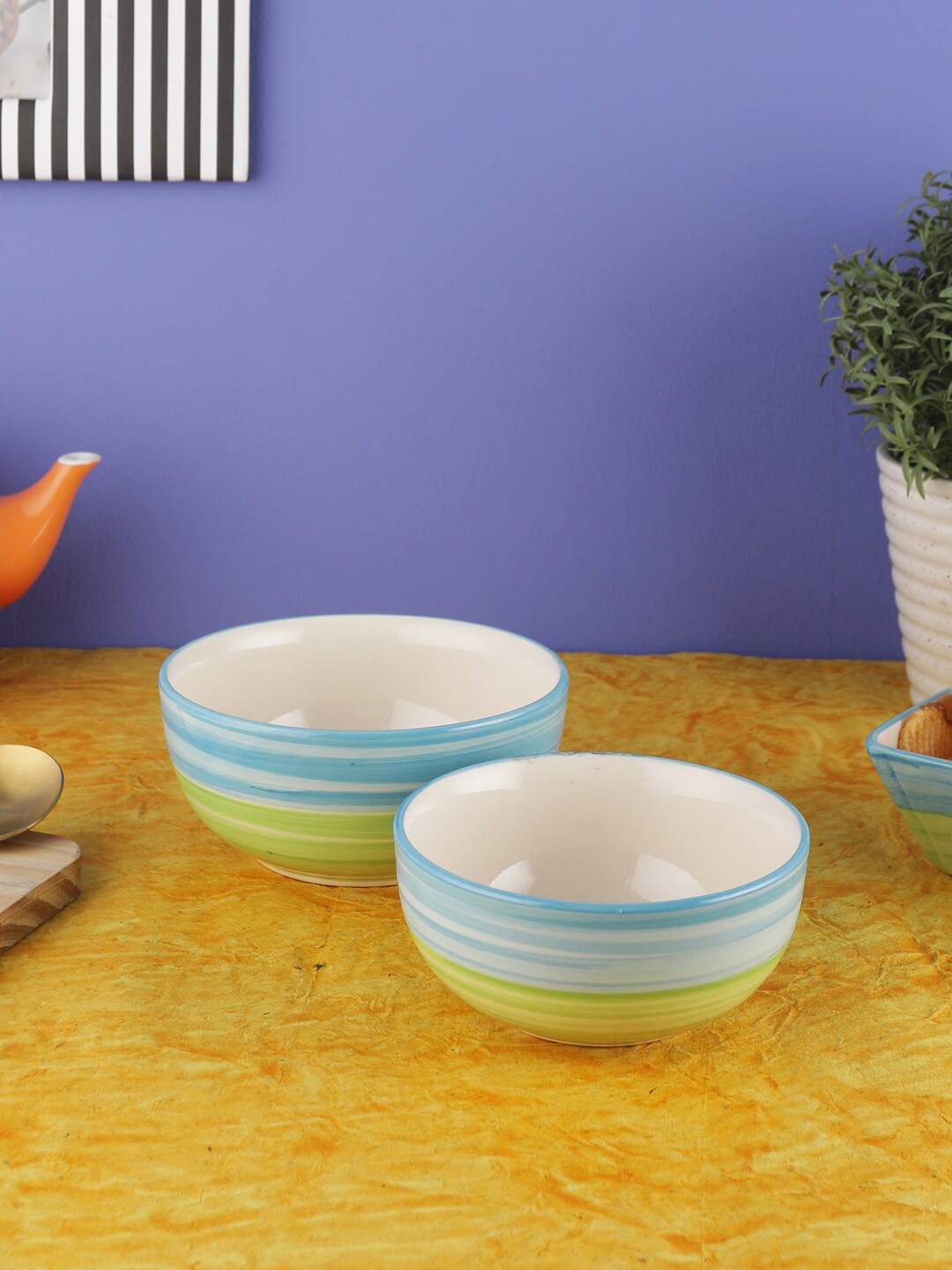 

VarEesha Set Of 2 Blue & Green Ceramic Serving Bowls