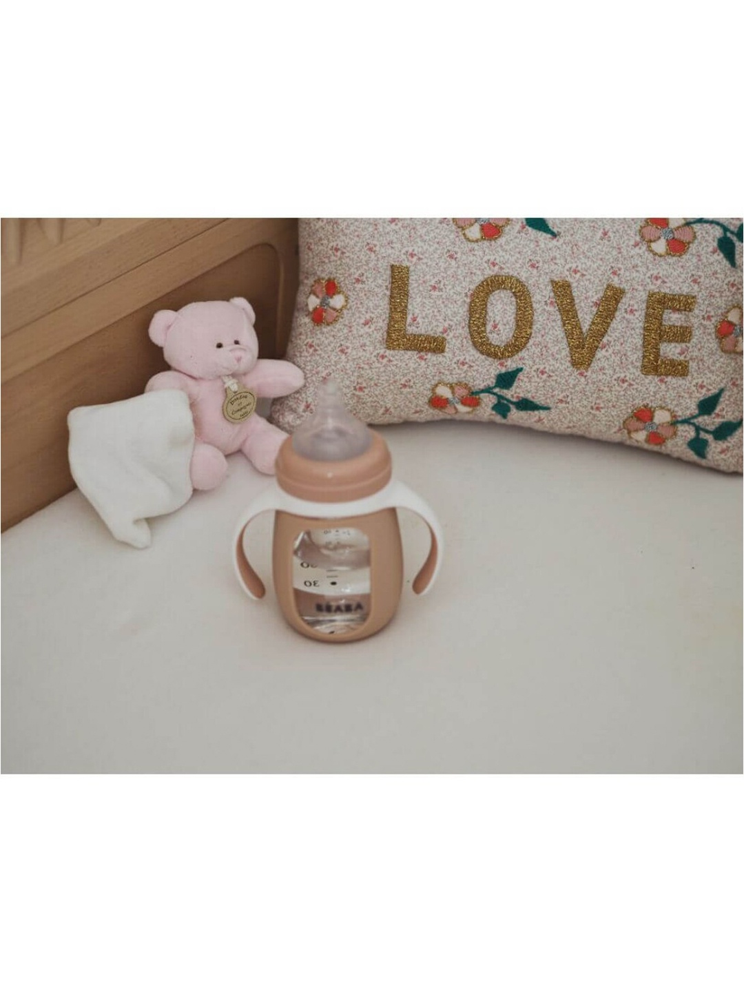 

BEABA Pink Glass Bottle With Silicone Sleeve - 210 ml