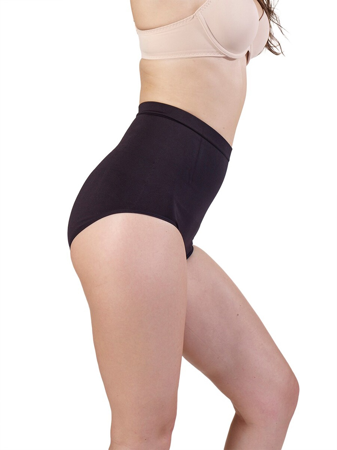 

Swee Shapewear Women Black Solid Low Waist Seamless Shaper Brief