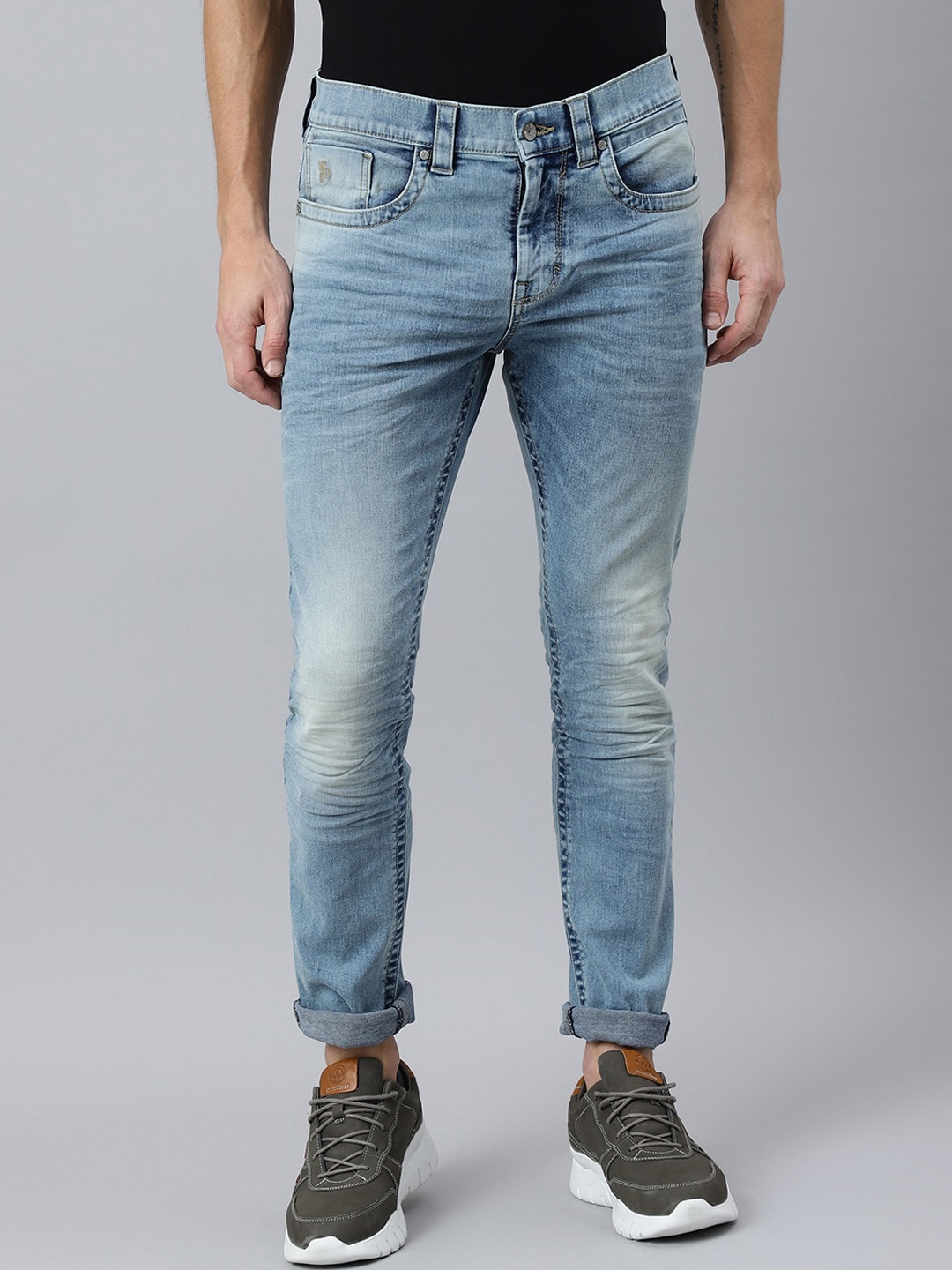 

Woodland Men Blue Heavy Fade Stretchable Jeans