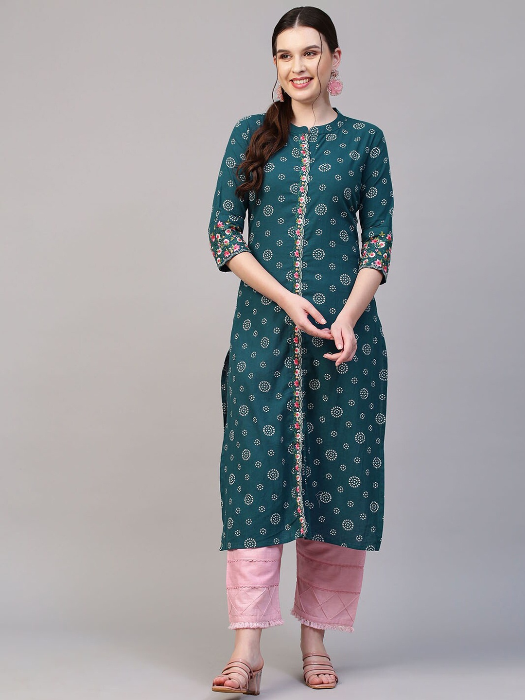 

FASHOR Women Teal Ethnic Motifs Printed Keyhole Neck Thread Work Kurta