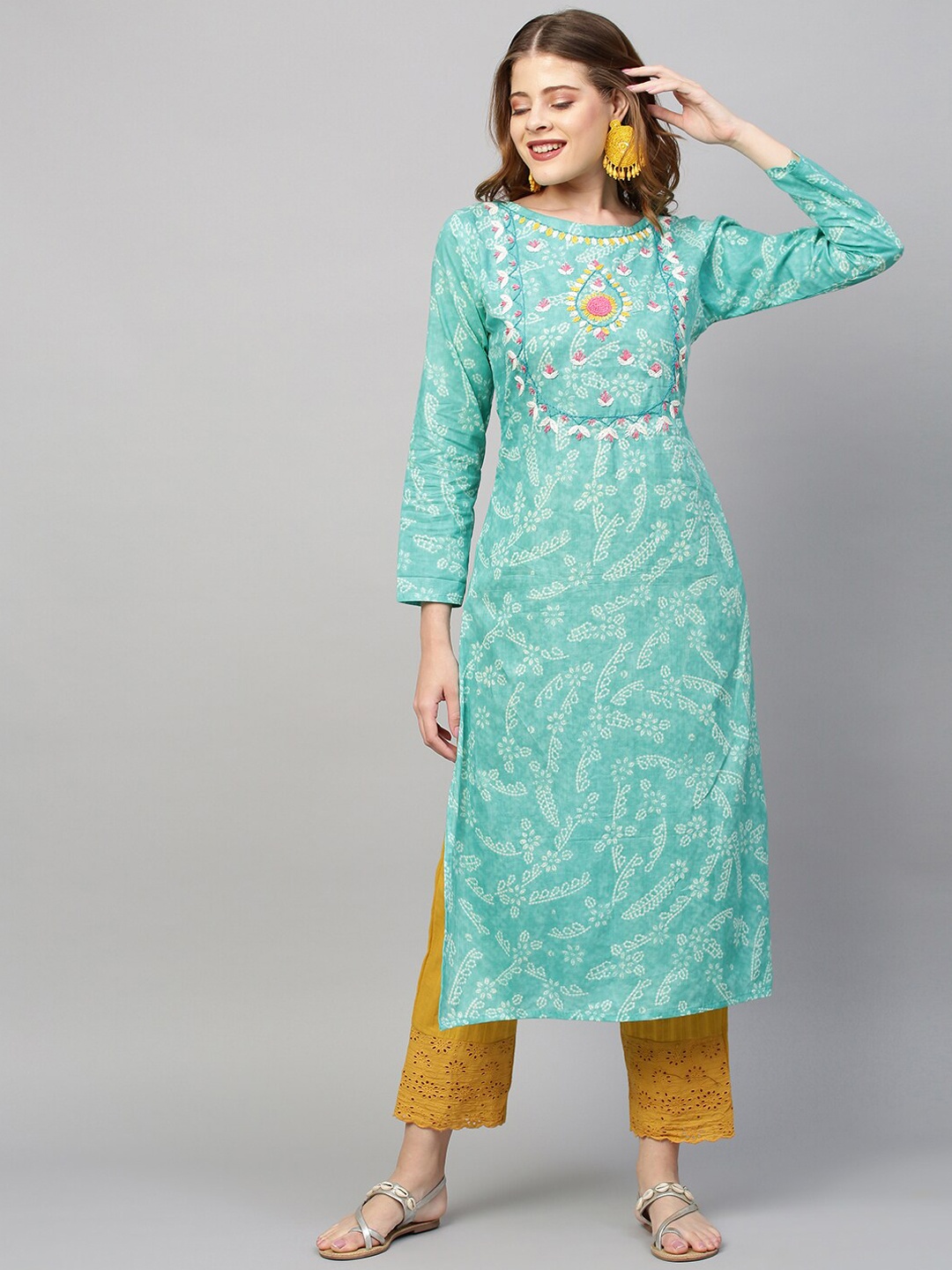 

FASHOR Women Turquoise Blue Yoke Design Keyhole Neck Flared Sleeves Thread Work Anarkali Kurta