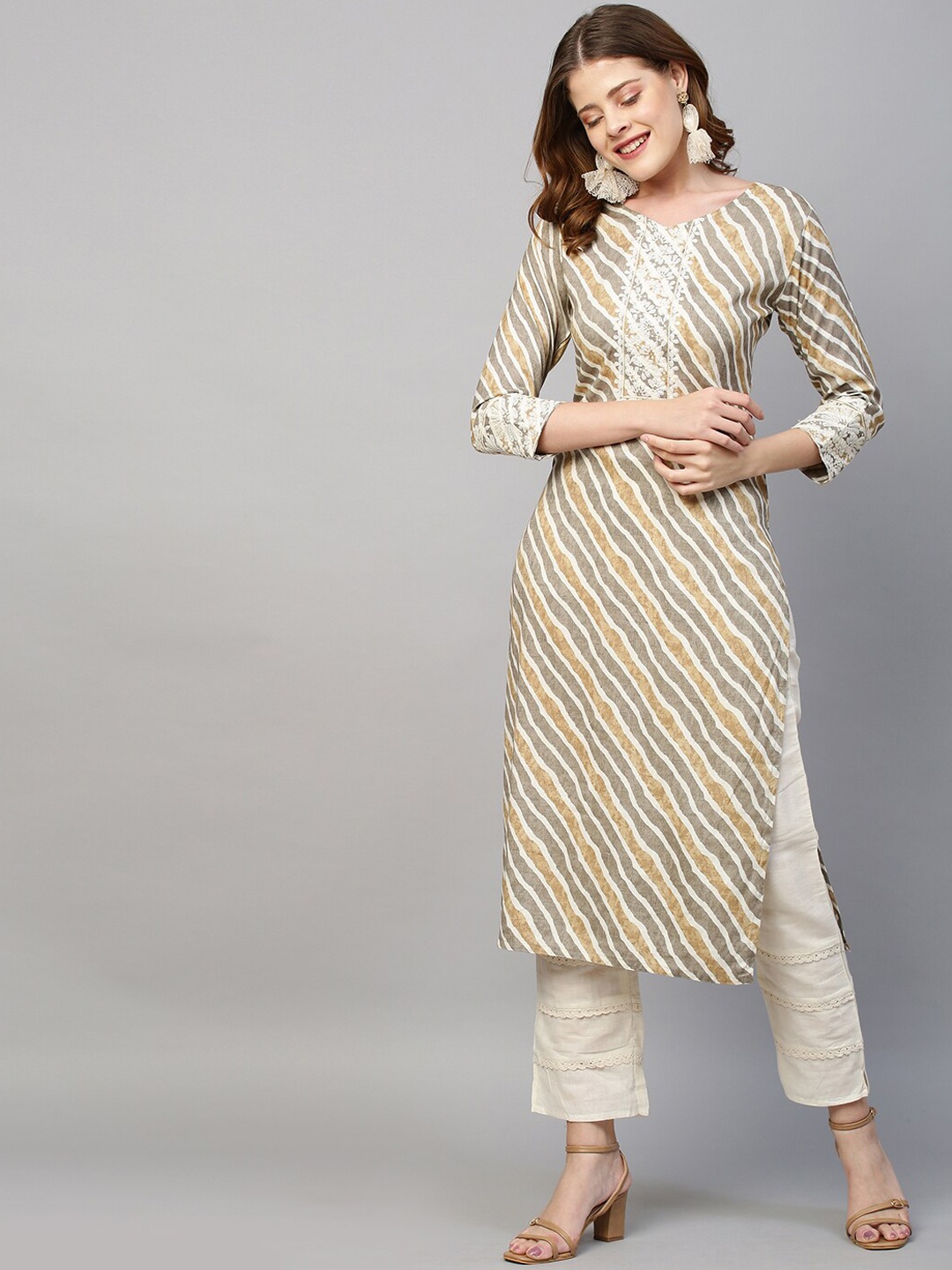 

FASHOR Women Brown Leheriya Striped Keyhole Neck Gotta Patti Kurta