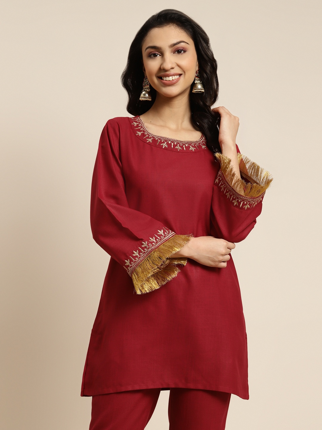 

Shae by SASSAFRAS Maroon & Golden Ethnic Motifs Embroidered Boat Neck Kurti