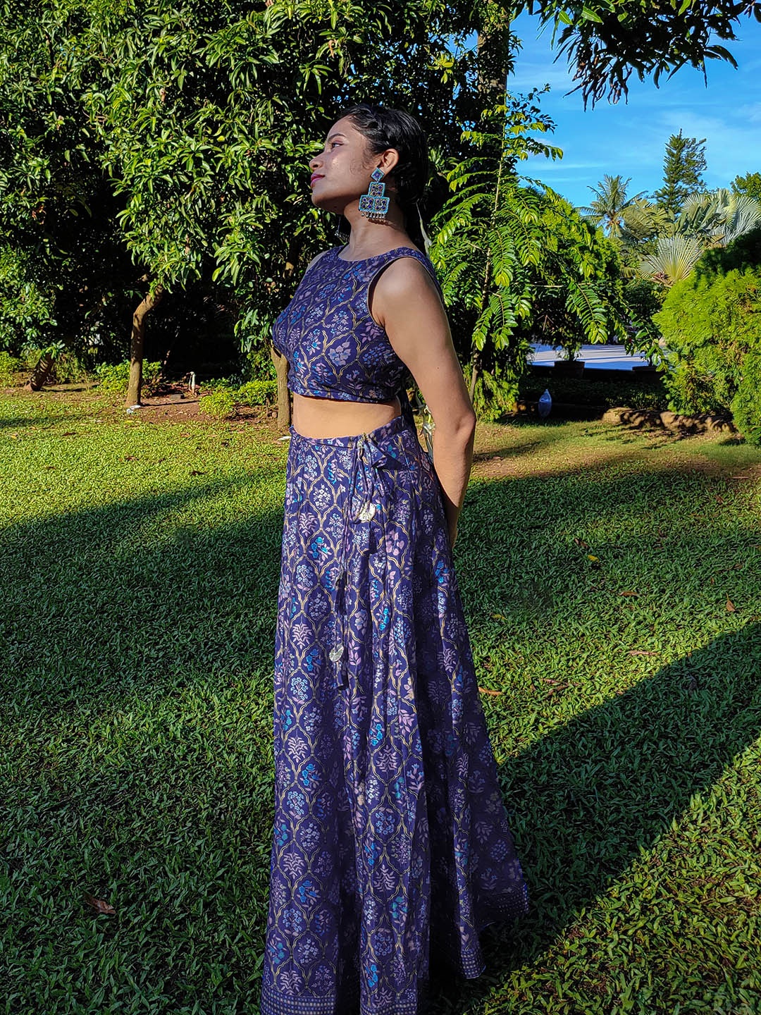 

Shae by SASSAFRAS Women Violet & Brown Ethnic Motifs Print Crop Top