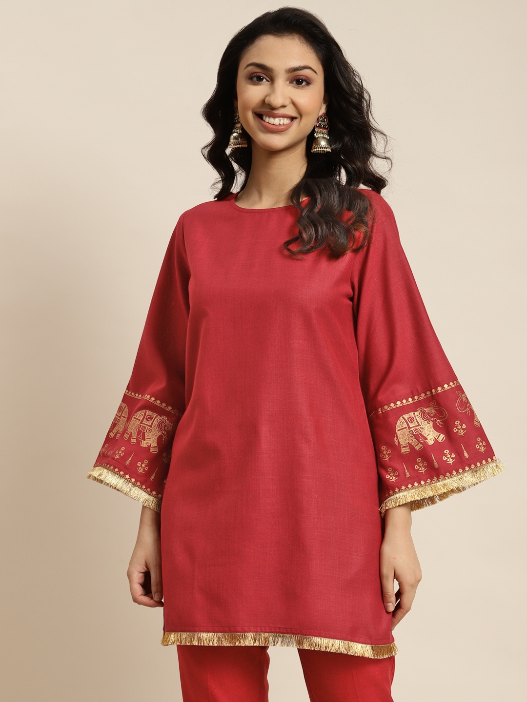 

Shae by SASSAFRAS Women Maroon & Gold-Toned Ethnic Motifs Printed Flared Sleeves Kurta