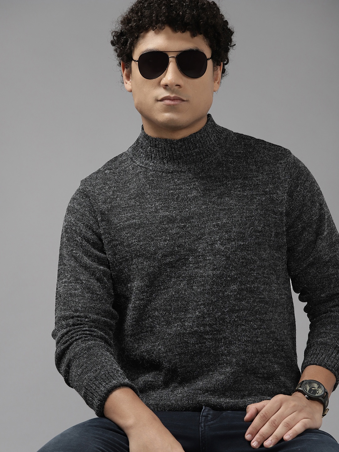 

The Roadster Lifestyle Co. Men Charcoal Solid Turtle Neck Pullover