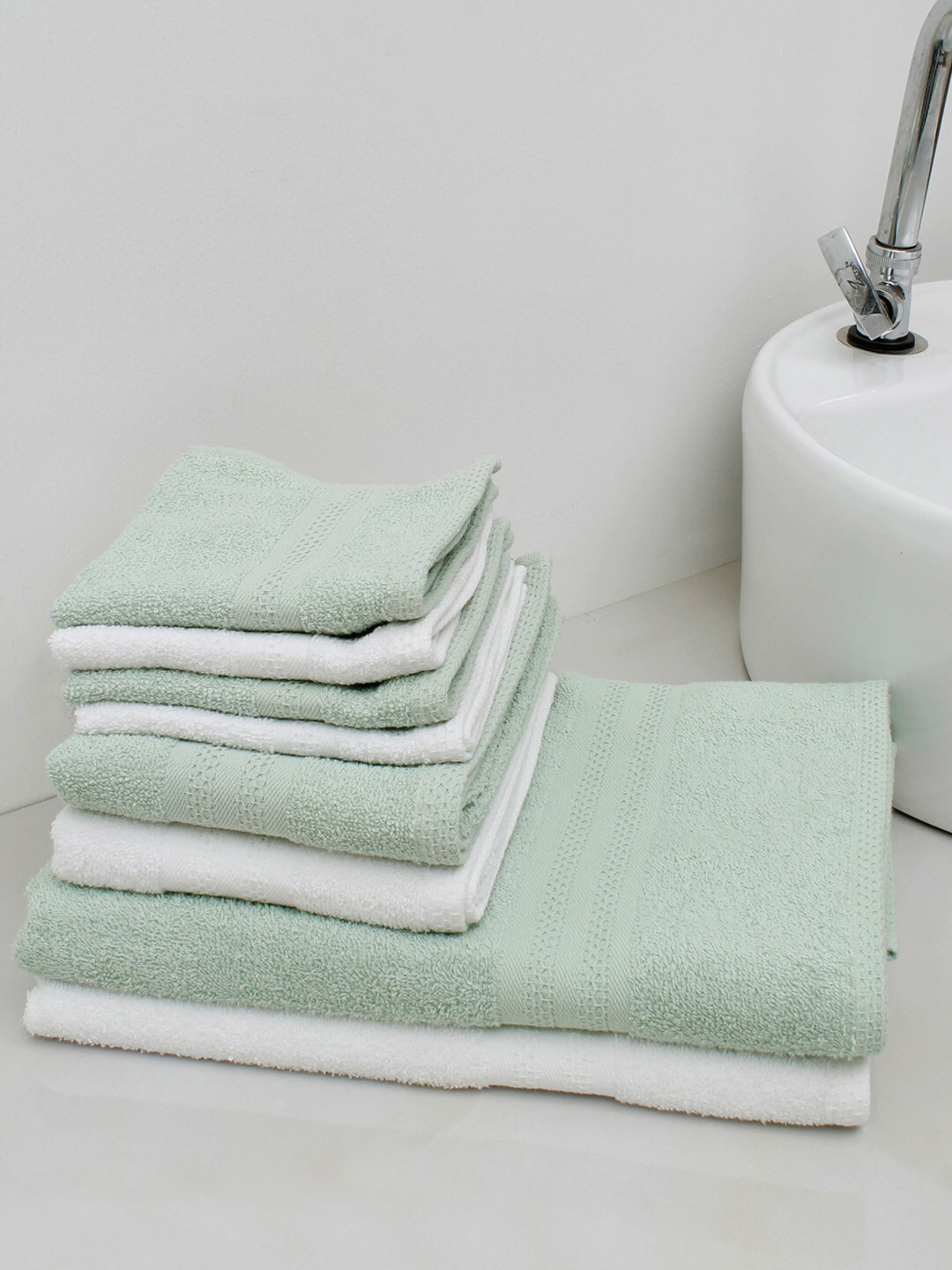 

AVI Living Set Of 8 Solid Pure Cotton 400 GSM Towel Set, White