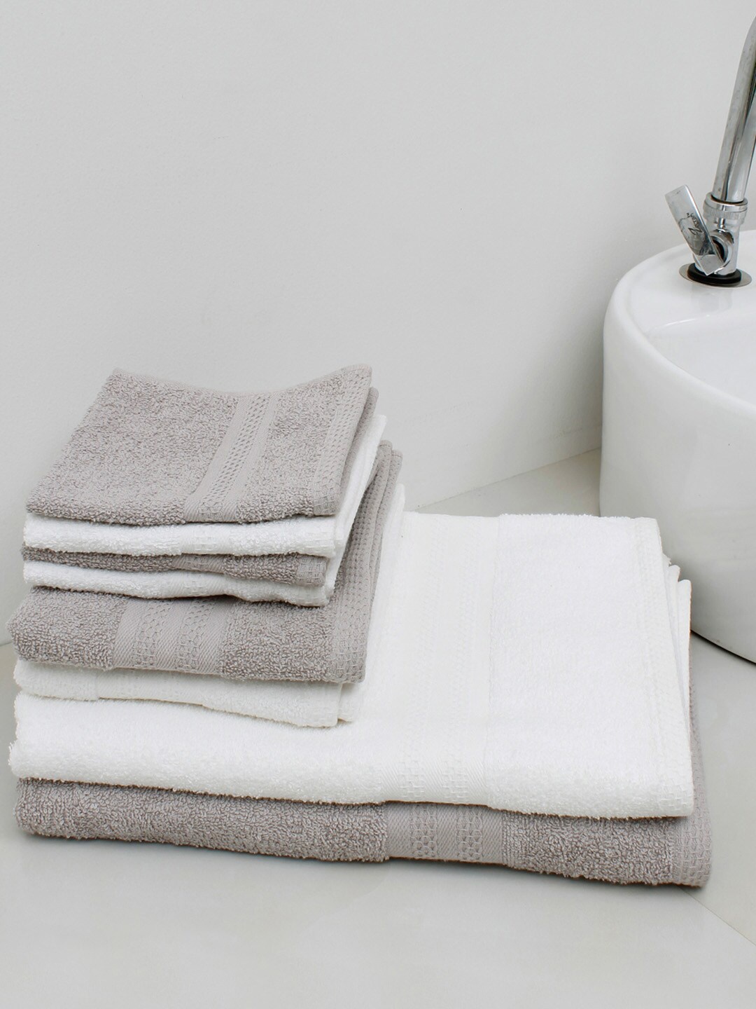 

AVI Living Set Of 8 White & Grey Solid 400 GSM Solid Towel Set