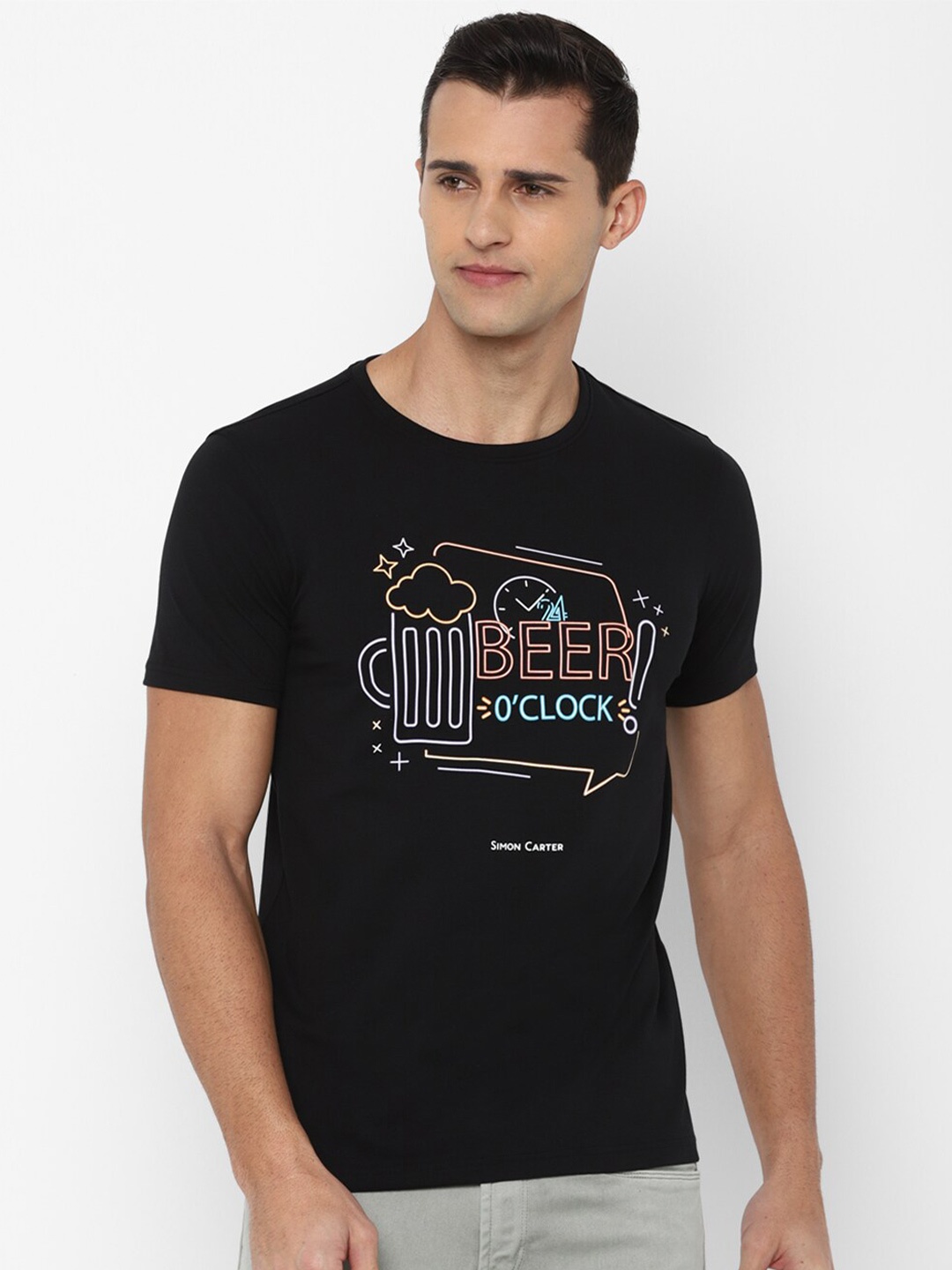 

SIMON CARTER LONDON Men Black Typography Printed Slim Fit T-shirt