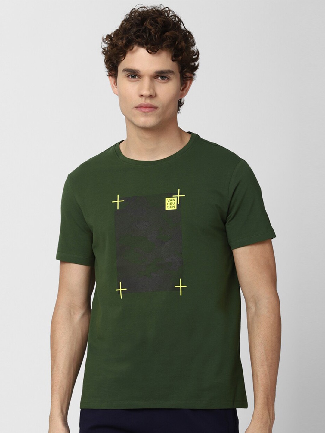 

Van Heusen Flex Men Olive Green Typography Printed Applique Slim Fit Sports T-shirt