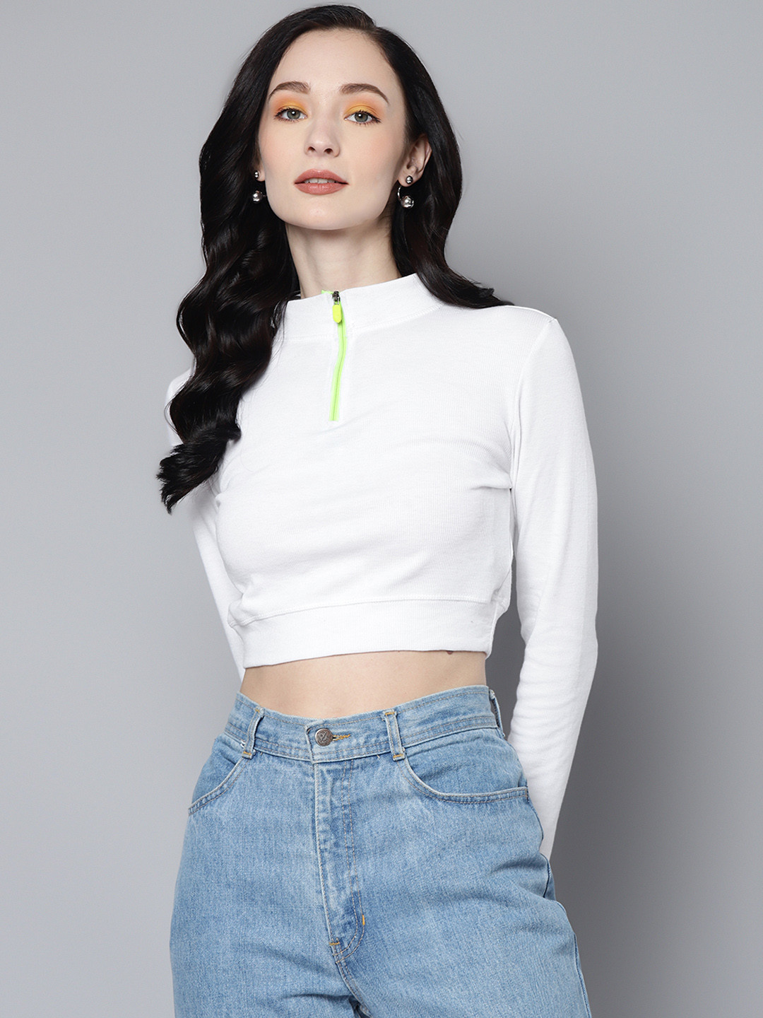 

SASSAFRAS White Solid Crop Top