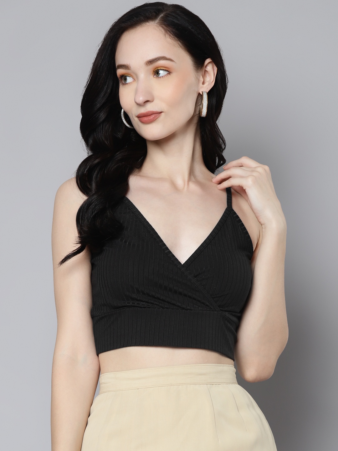 

SASSAFRAS Wrap Crop Top, Black