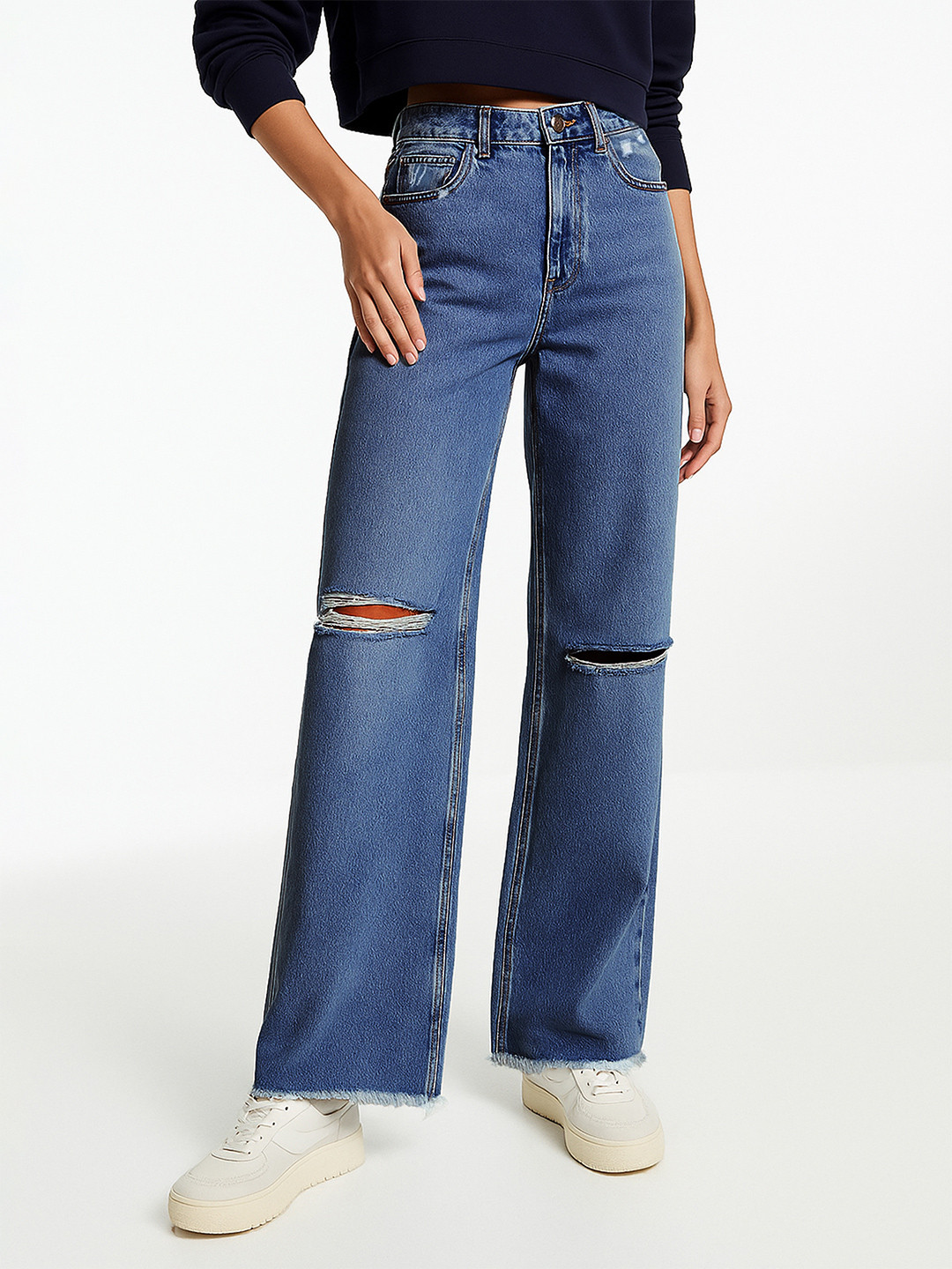 SASSAFRAS Women Blue Comfort Wide Leg High-Rise Mildly Distressed Jeans