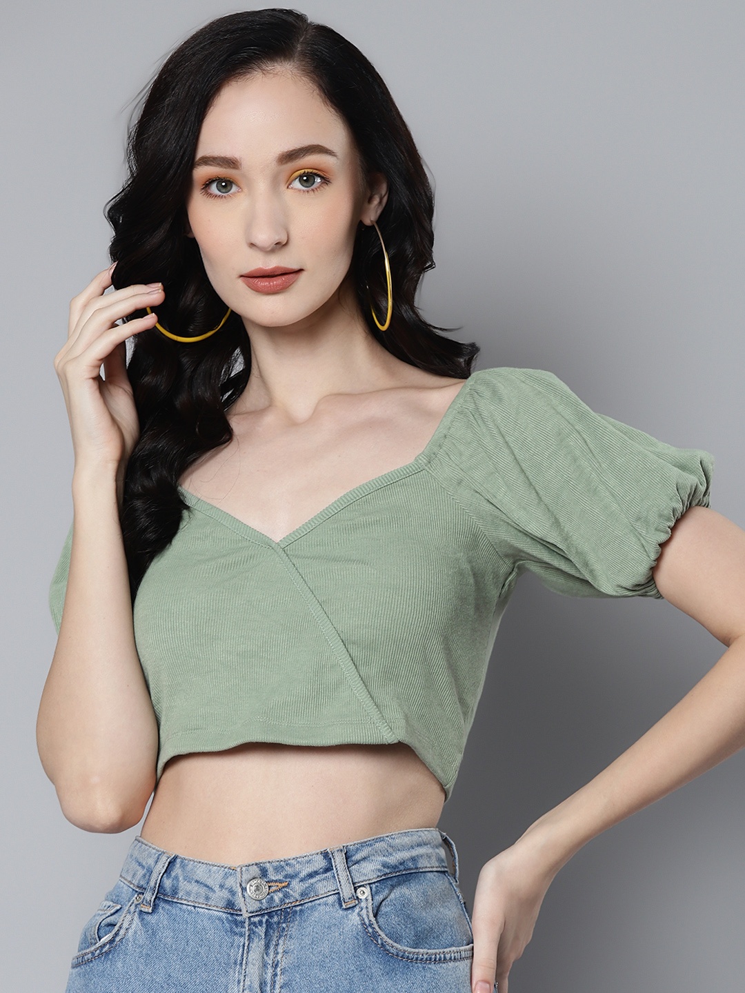 

SASSAFRAS Olive Green Sweetheart Neck Crop Top