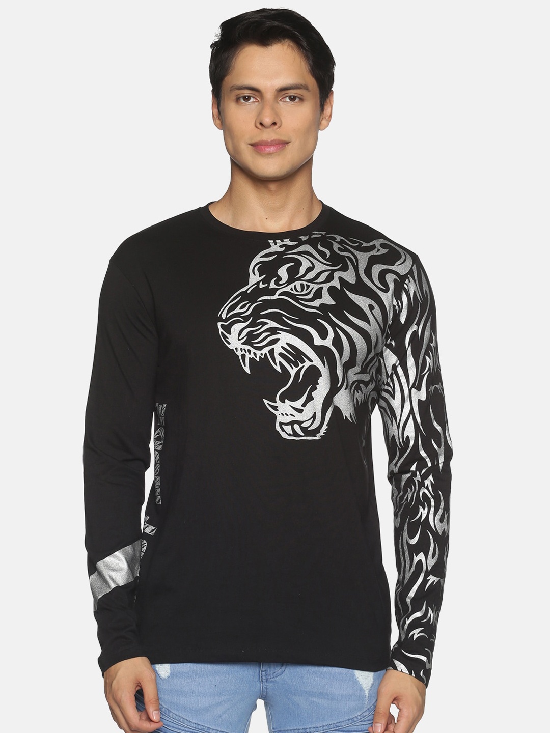 

UrGear Men Black Printed Raw Edge T-shirt