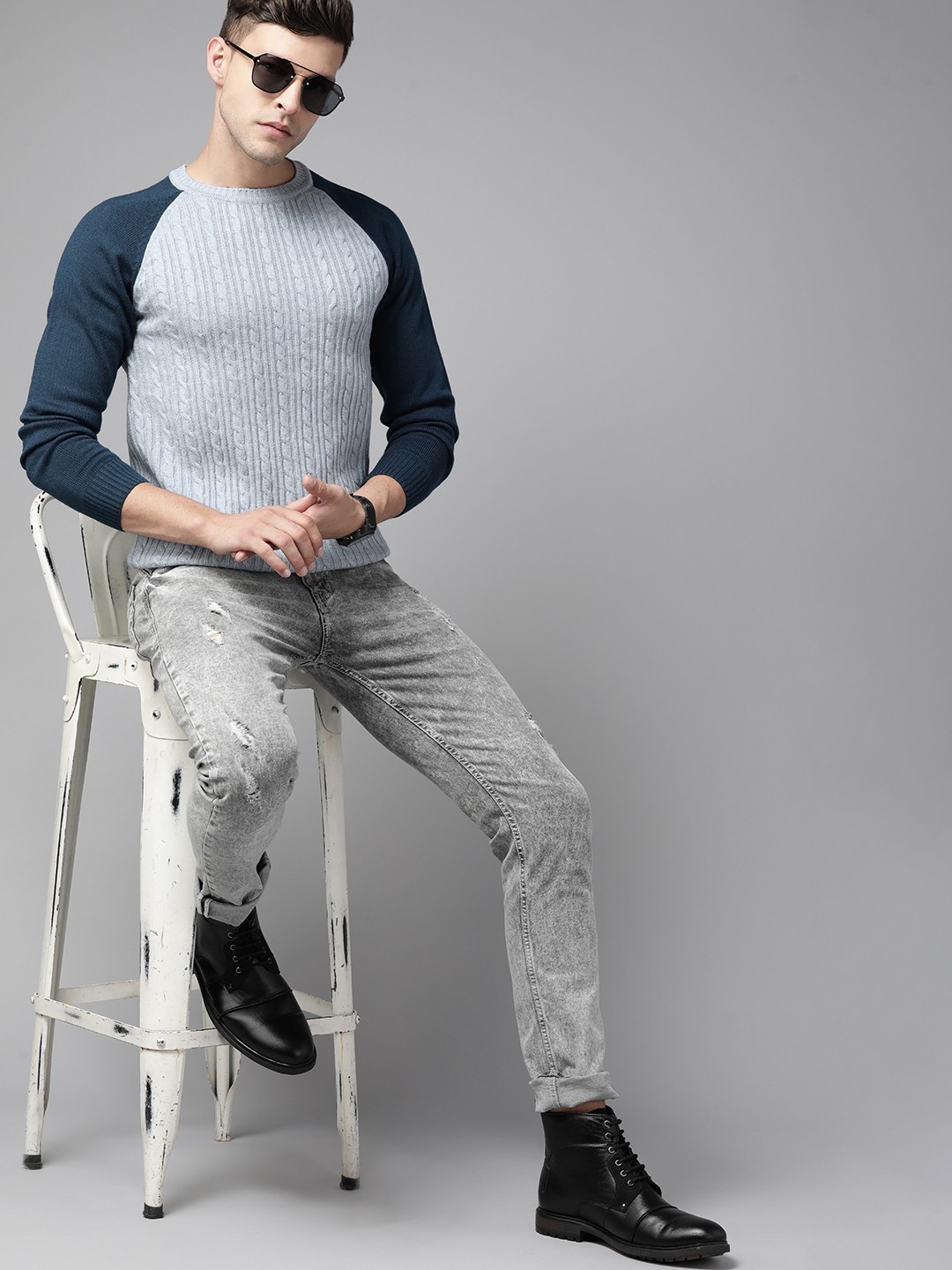 

Roadster Men Blue Cable Knit Raglan Sleeves Pullover