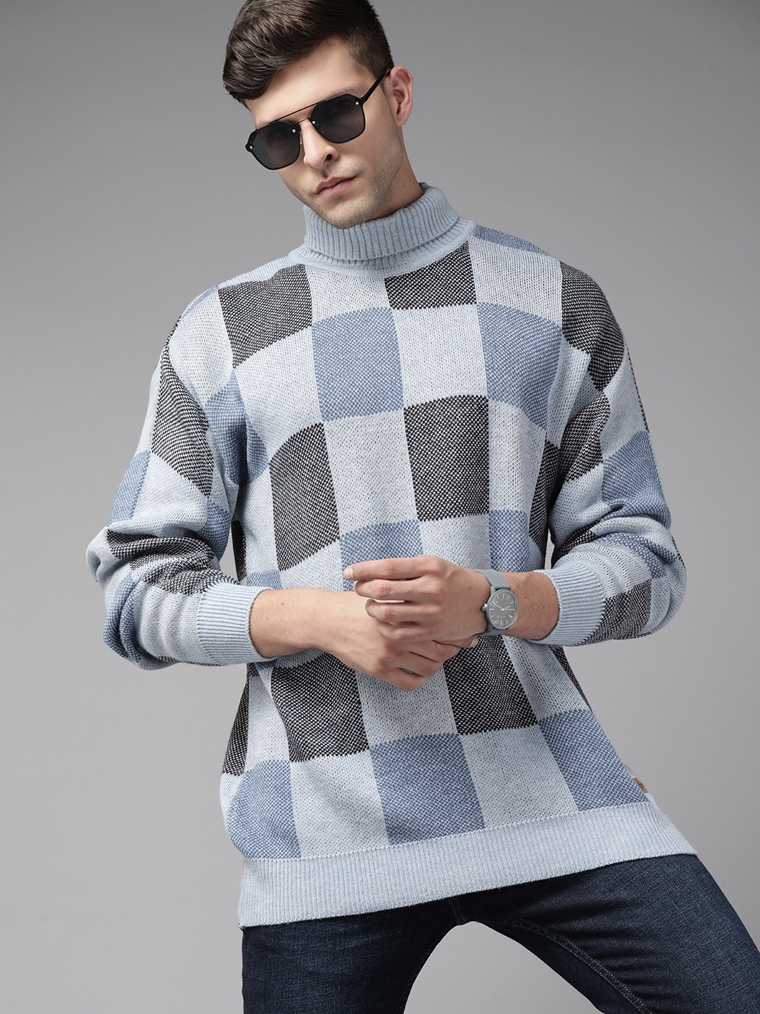 

The Roadster Lifestyle Co. Men Blue Checked Turtle Neck Pullover