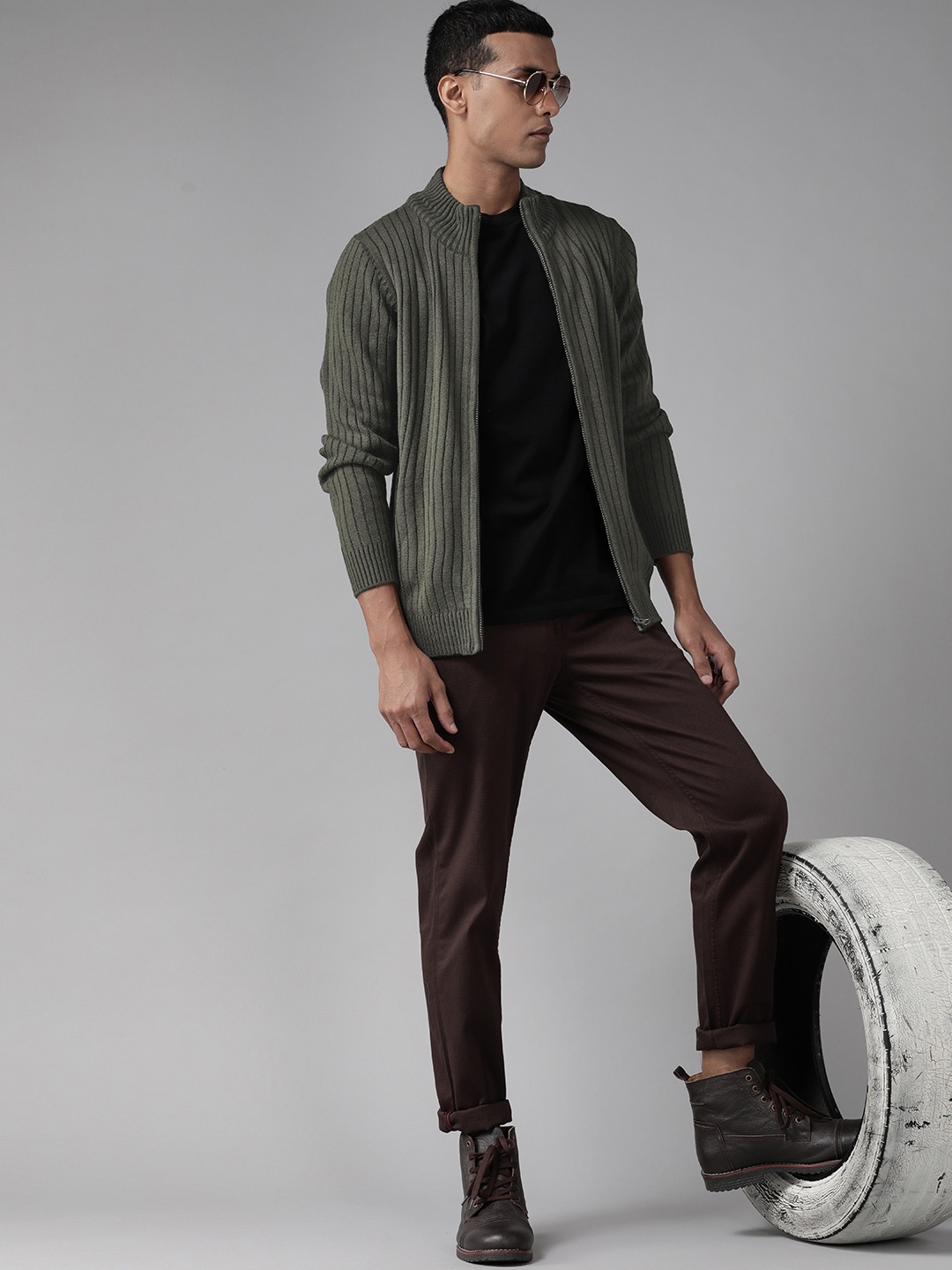 

Roadster Men Olive Green Self-Striped Cardigan
